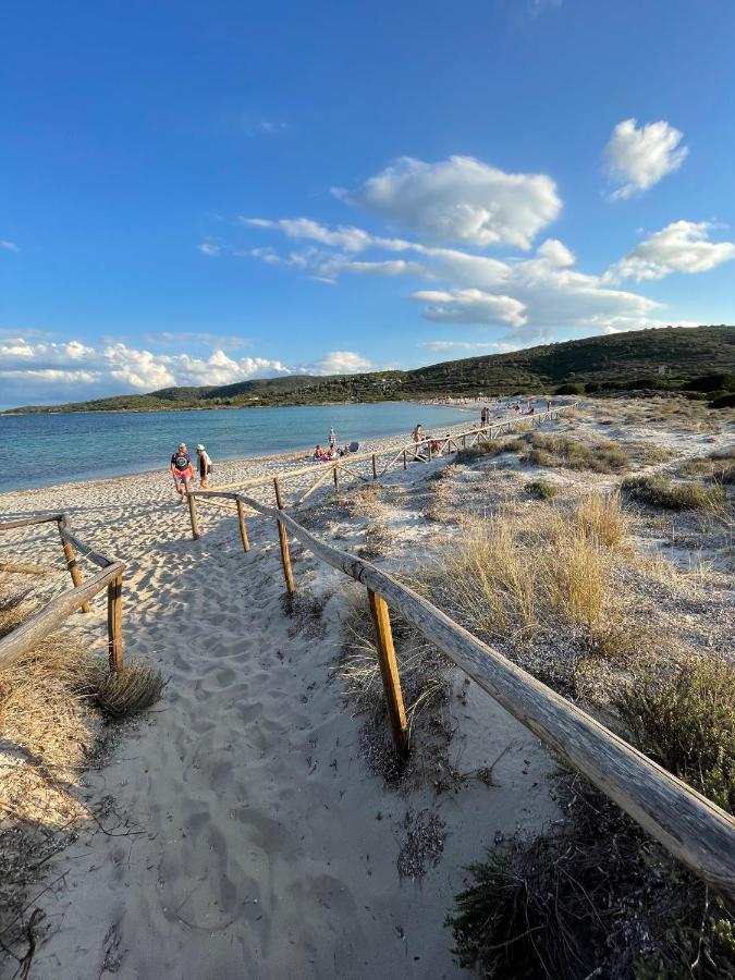 Appartamento In Villaggio, A 150Mt Dal Mare San Teodoro  Exterior foto